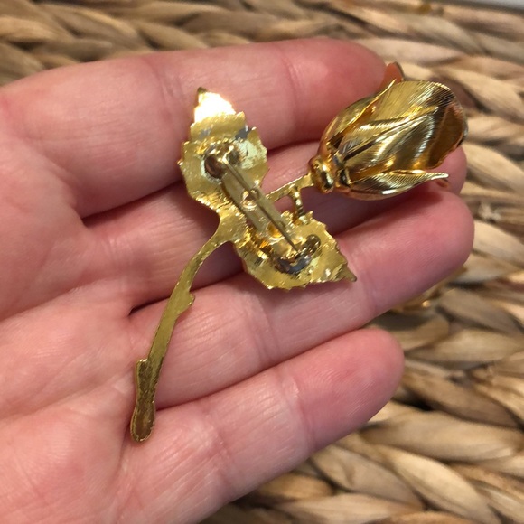 Set of 2 Vintage gold tone rose brooch pins - Giovanni and unmarked - Picture 4 of 4